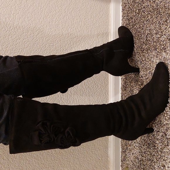 Velvet Heart ROSA black knee high boots! 8.5 - Picture 3 of 13